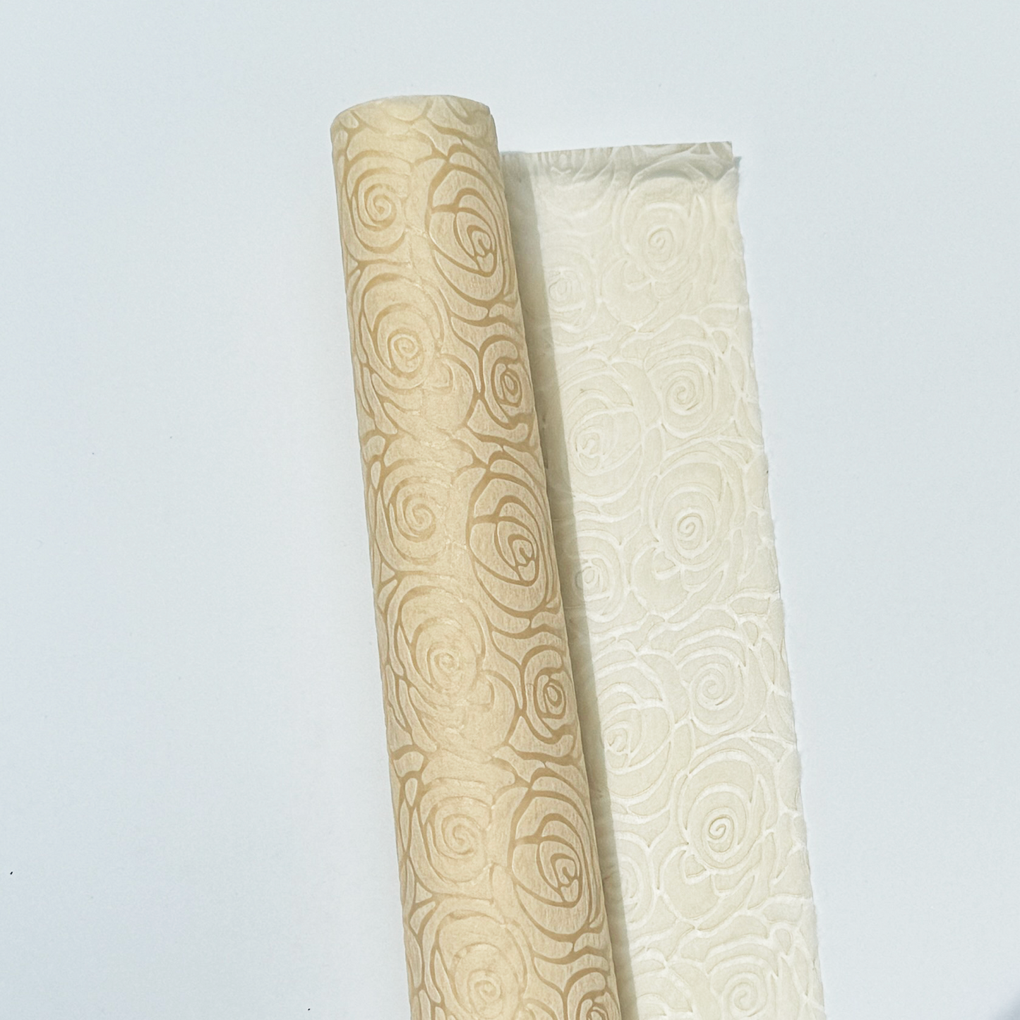 PAPEL GOFRADO ROSAS