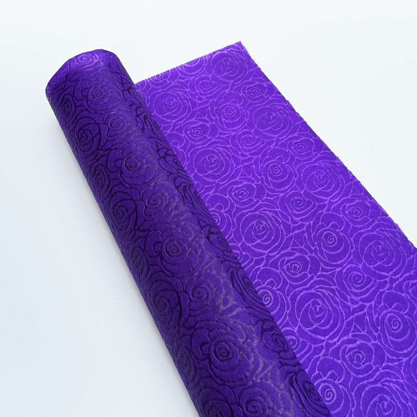PAPEL GOFRADO ROSAS