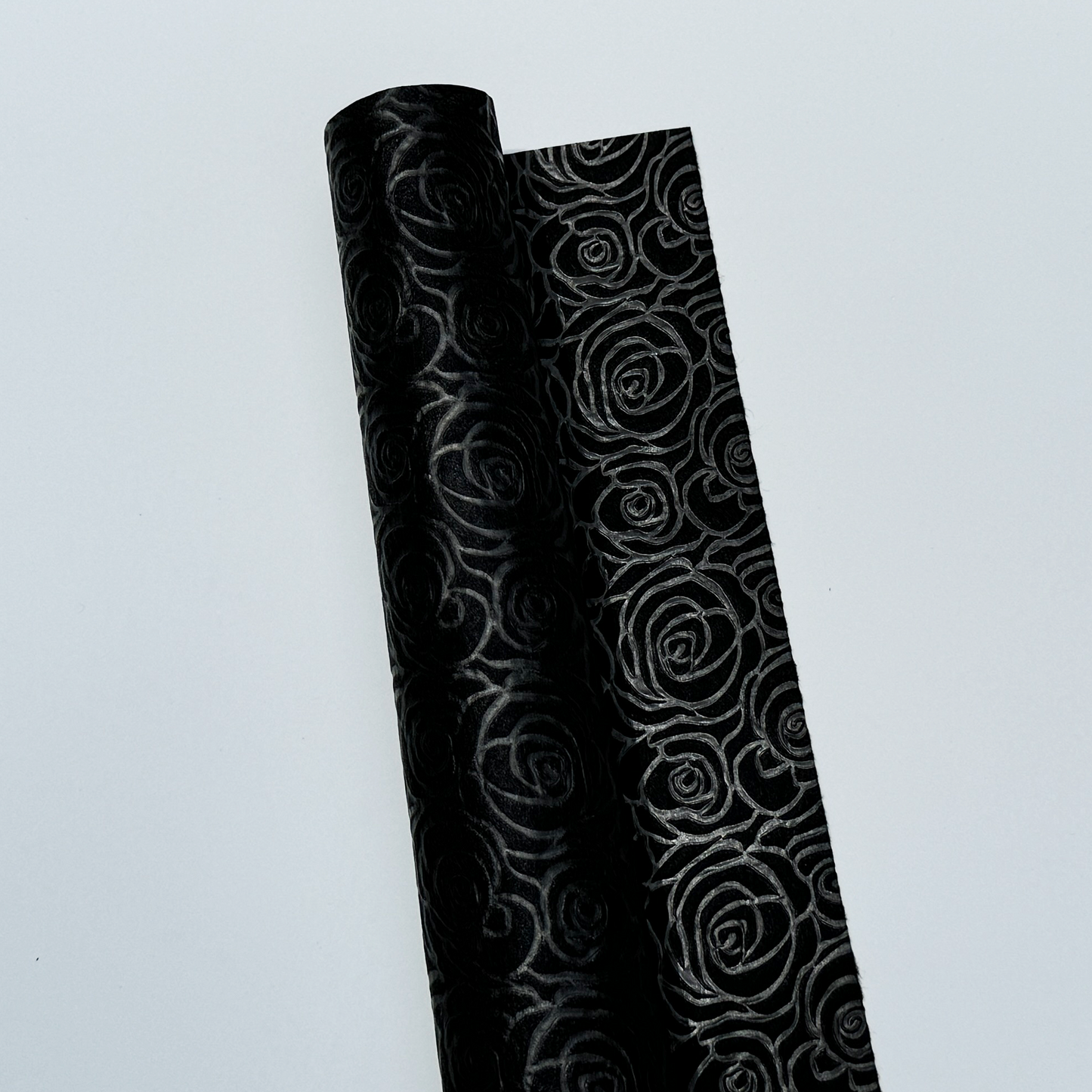 PAPEL GOFRADO ROSAS